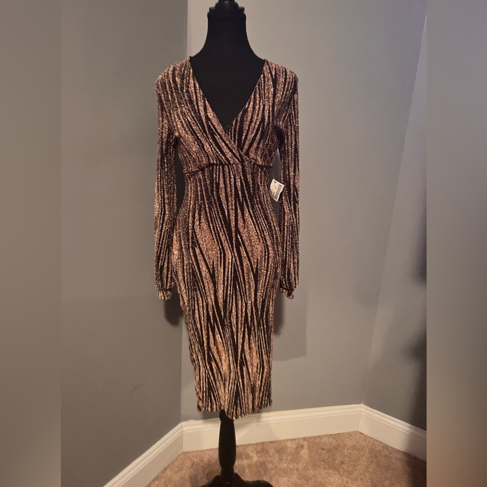 V-neck gold and black glitter dress